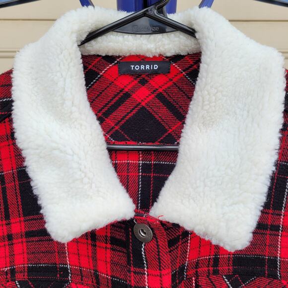 Torrid Red Plaid Trucker Jacket Sherpa Collar size 2X or 3X? - Picture 2 of 13